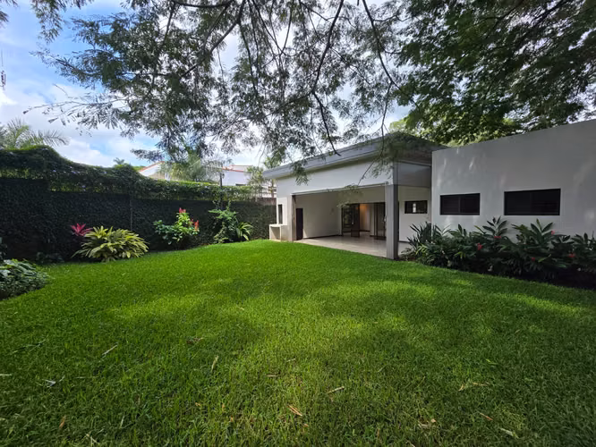 CASA EN VENTA EN CARRETERA SUR FUERA DE RESIDENCIAL KM 10.3 - Imagen 17