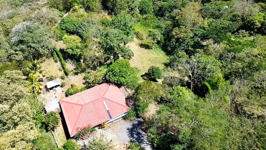 Casa en Venta en las Afueras del Este de San Juan del Sur – US$220,000 (Antes US$289,000)