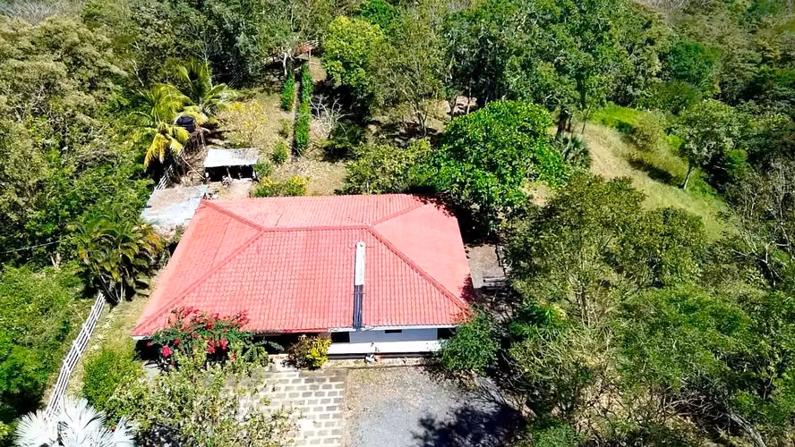 Casa en Venta en las Afueras del Este de San Juan del Sur – US$220,000 (Antes US$289,000)