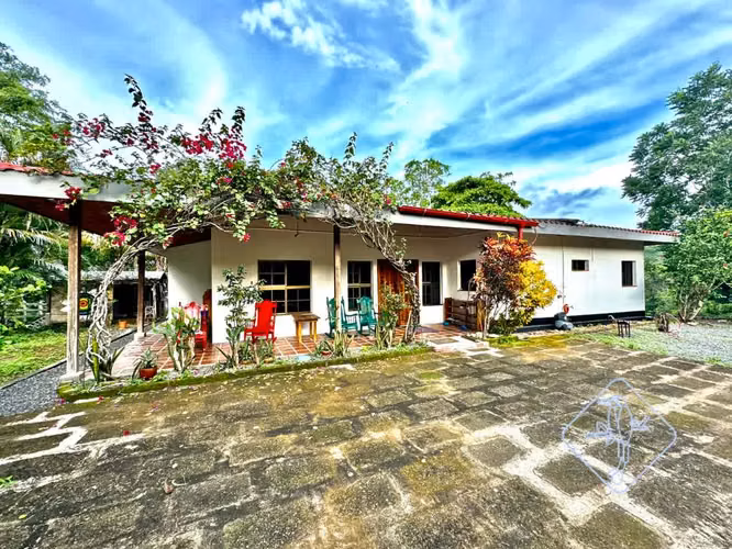 Casa en Venta en las Afueras del Este de San Juan del Sur – US$220,000 (Antes US$289,000)
