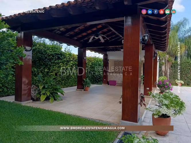 Venta de residencia en Santo Domingo, entorno natural para la familia NG