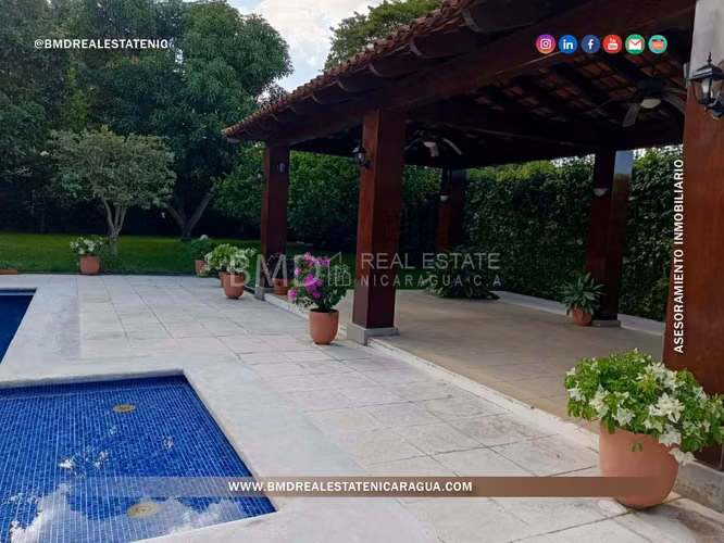 Venta de residencia en Santo Domingo, entorno natural para la familia NG