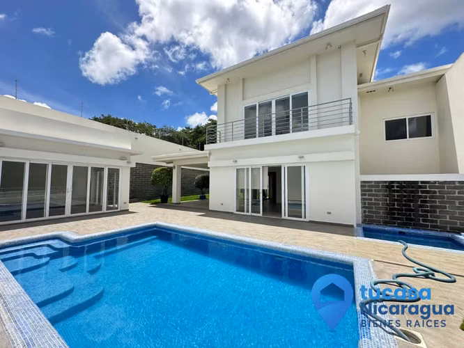 Casa en Venta – Santo Domingo, Managua