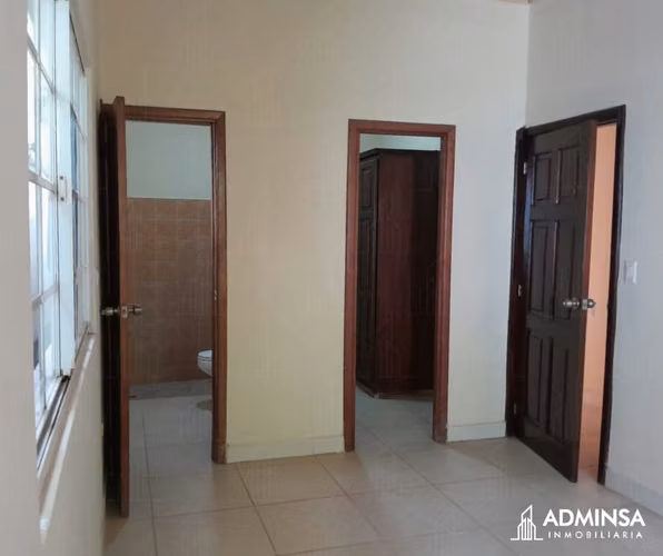 Gran Oportunidad en Nindirí: Casa con Jardín, Terraza y Precio Negociable - Imagen 9