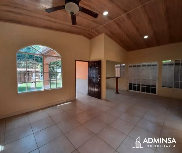 Gran Oportunidad en Nindirí: Casa con Jardín, Terraza y Precio Negociable - Imagen 6