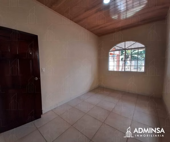 Gran Oportunidad en Nindirí: Casa con Jardín, Terraza y Precio Negociable - Imagen 10