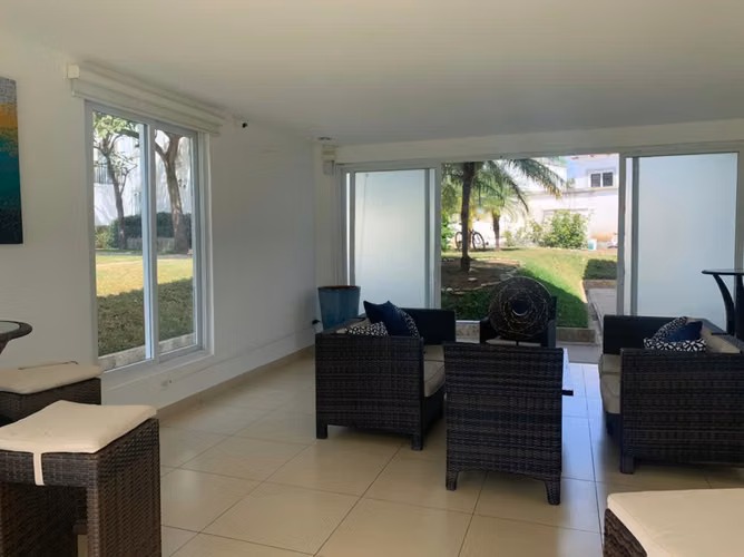 Casa en Venta – Las Colinas, Managua