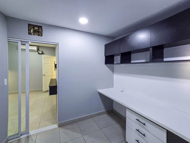 KC-Se Vende Casa Urbanización Santa Eduviges Carretera Nueva Leon