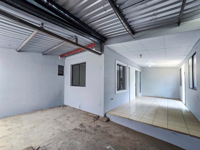 KC-Se Vende Casa Urbanización Santa Eduviges Carretera Nueva Leon