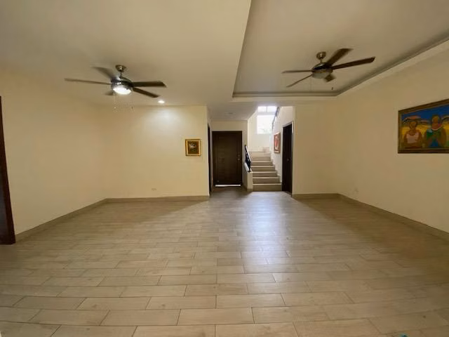 Santo Domingo casa de 5 habitaciones
