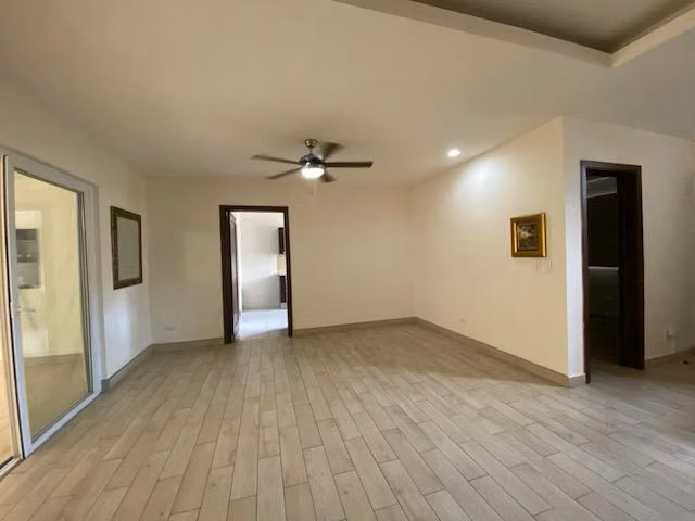 Santo Domingo casa de 5 habitaciones