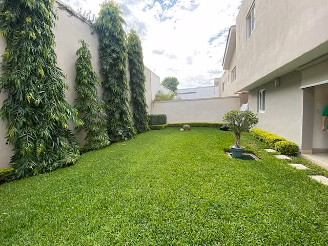 Santo Domingo casa de 5 habitaciones