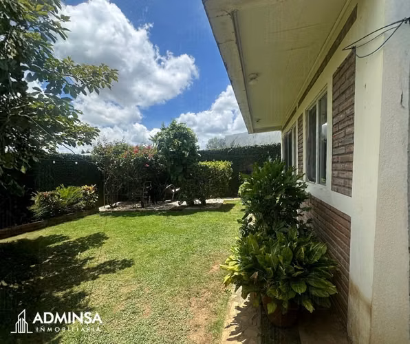 ¡Conoce esta hermosa casa en Carretera a Masaya!