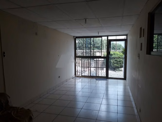 Casa en venta en calle principal de Altamira.