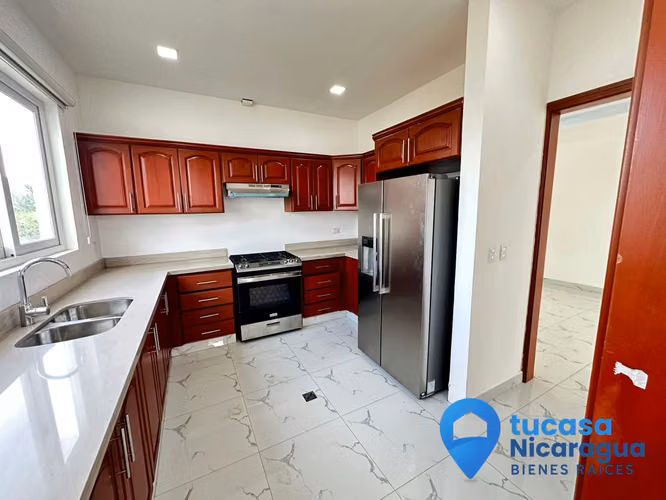 Casa Nueva a Estrenar en Las Colinas – Managua - 5 habitaciones - Imagen 12