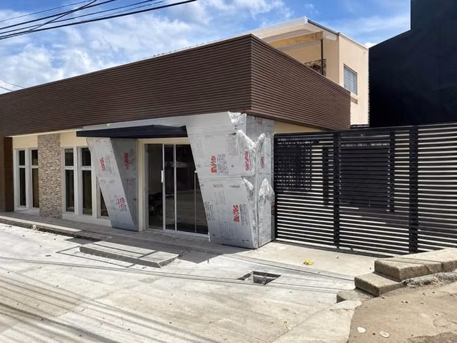 Renta de Espacio Comercial en Santo Domingo!! MP - Imagen 2