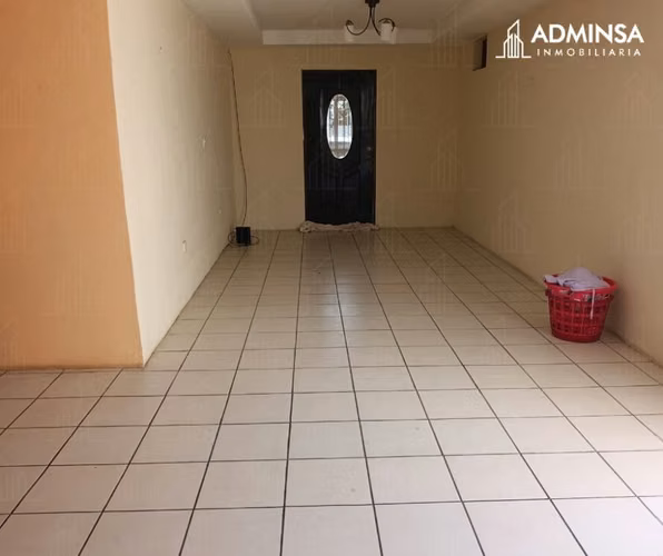 Amplia Casa Familiar en Zona Tranquila de Ciudad Doral