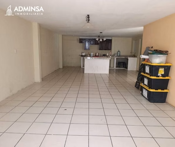 Amplia Casa Familiar en Zona Tranquila de Ciudad Doral