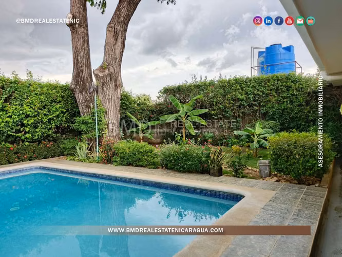 Se vende preciosa y amplia residencia, ideal para una familia numerosa BMD
