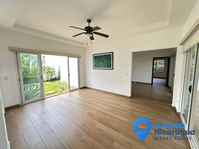 Rento casa en Las Colinas, Managua – Moderna, amplia y en condominio privado - Imagen 8