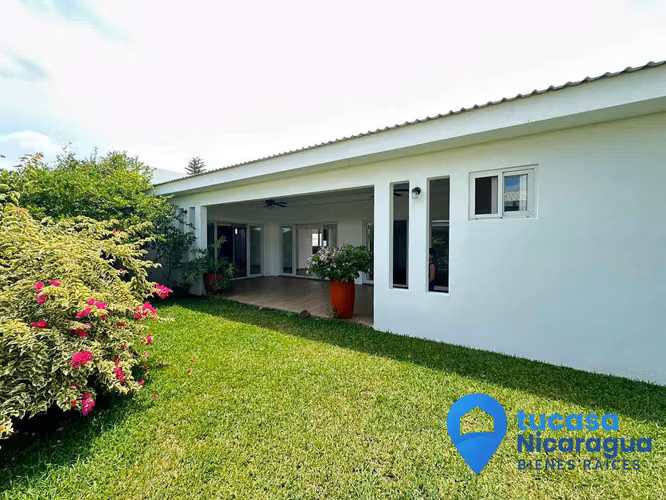 Rento casa en Las Colinas, Managua – Moderna, amplia y en condominio privado - Imagen 13