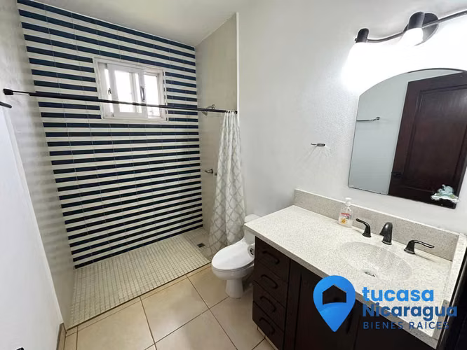 Rento casa en Las Colinas, Managua – Moderna, amplia y en condominio privado - Imagen 10