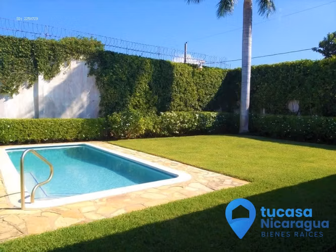 Rento casa con piscina en Santo Domingo, Managua – Estilo Santorini en condominio privado - Imagen 4