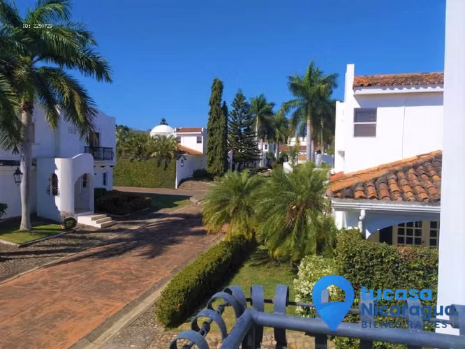 Rento casa con piscina en Santo Domingo, Managua – Estilo Santorini en condominio privado - Imagen 11