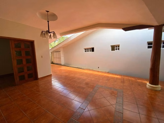 Vendo Casa en Carretera a Masaya VZ