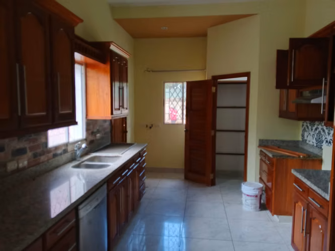 Se renta casa en Carretera Sur Managua
