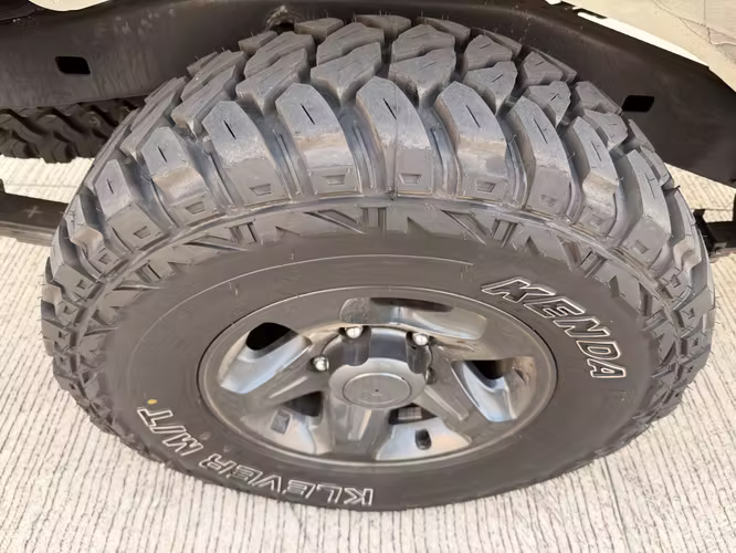 TOYOTA LAND CRUISER SAFARI - Imagen 8