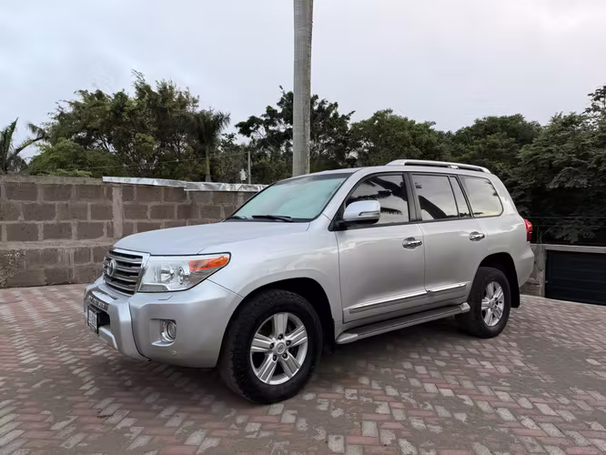 TOYOTA LAND CRUISER VX