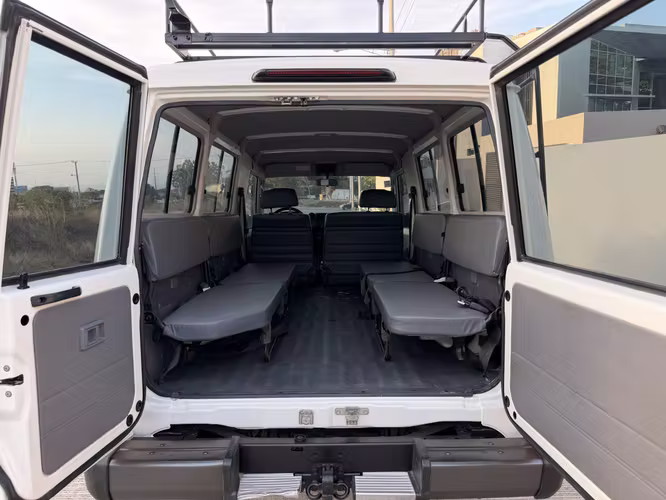 TOYOTA LAND CRUISER SAFARI - Imagen 13
