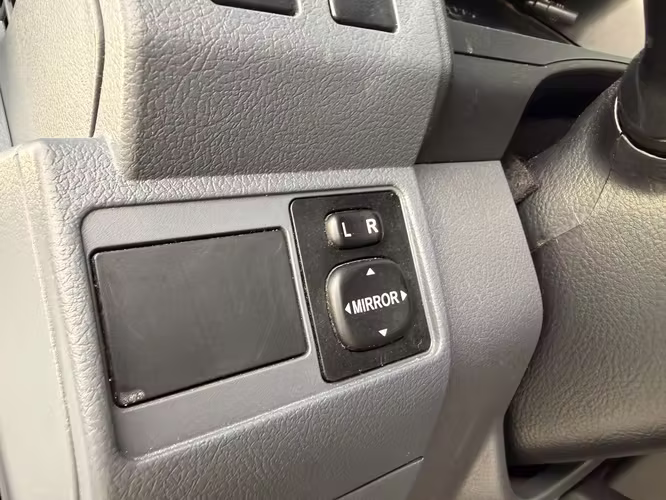 TOYOTA LAND CRUISER SAFARI - Imagen 6