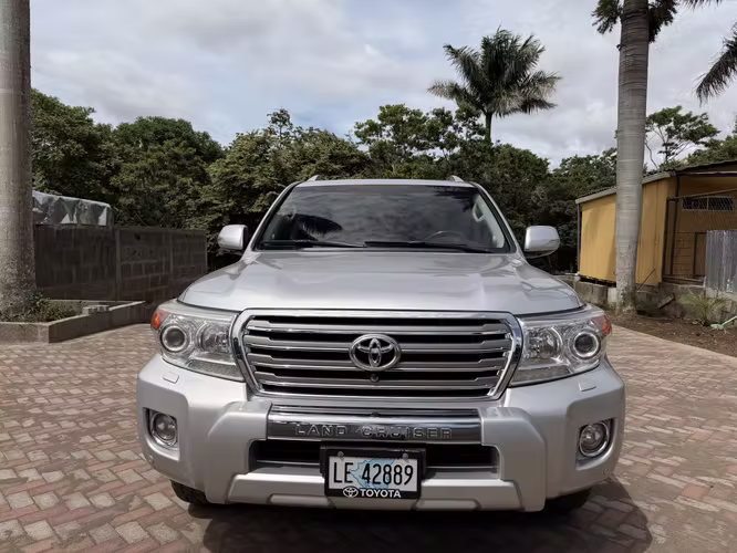 TOYOTA LAND CRUISER VX