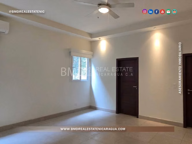 Hermosa casa en venta en Santo Domingo, ubicada en condominio privado NG