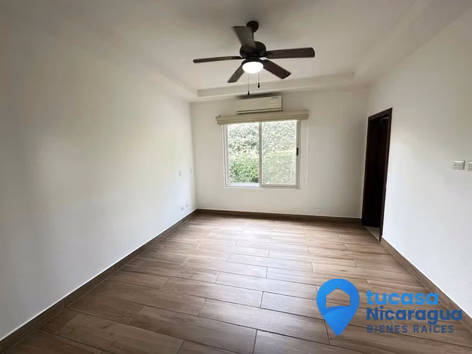 Rento Casa de una planta amueblada o sin muebles