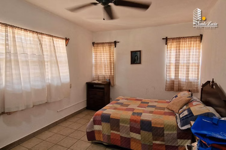 ¡¡Fabulosa y Amplia Casa en Venta en Bolonia!! - DC
