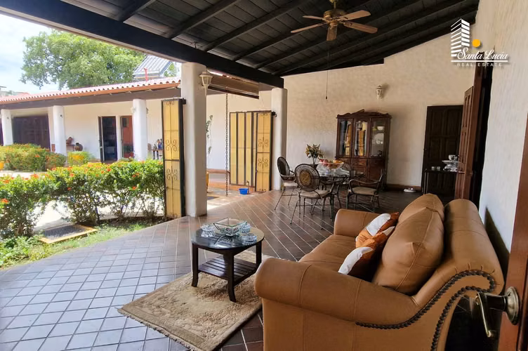 ¡¡Fabulosa y Amplia Casa en Venta en Bolonia!! - DC