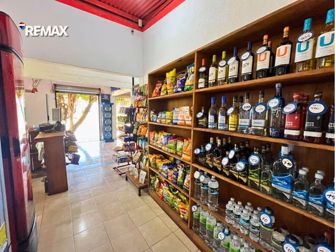 Casa con Local Comercial en Masatepe
