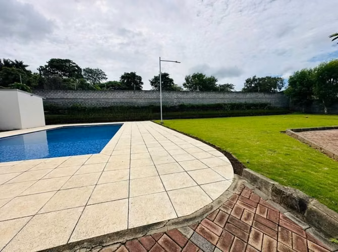 Oportunidad de Venta en carretera sur