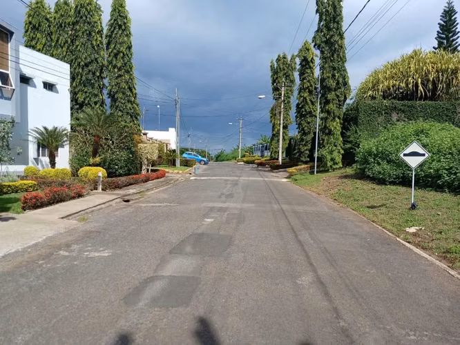 Se Vende Terreno de 5,000 vrs² — Colinas de Santa Cruz, Las Colinas $265,000