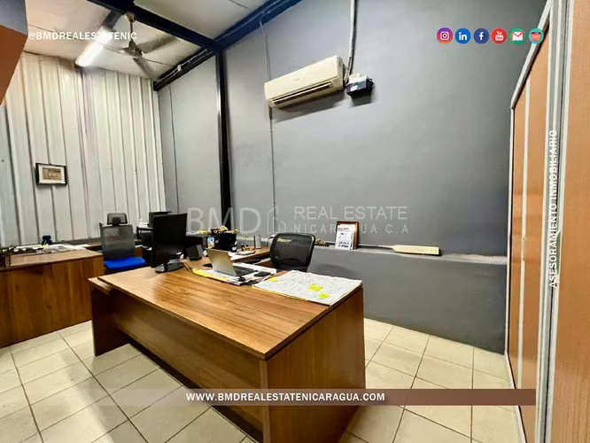 Oficina con bodegas en renta ubicada en Carretera Norte BG