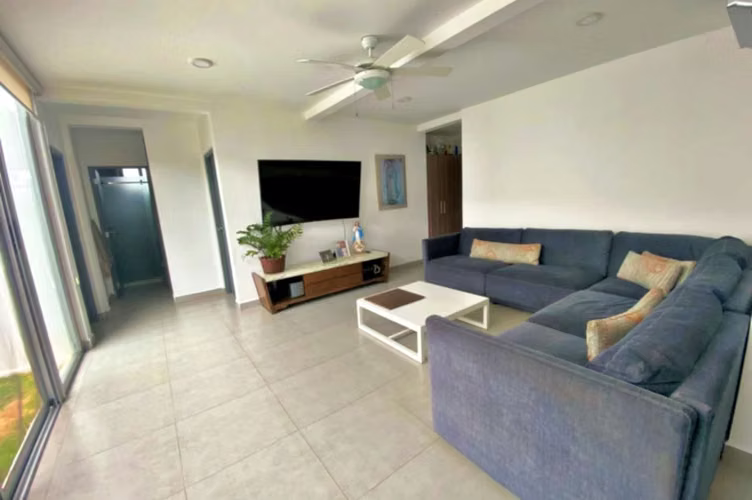  EN VENTA Casa en Estancia de Santo Domingo - LL