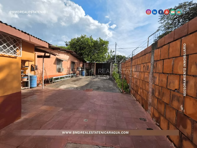 SE VENDE EN BOLONIA CASA ESQUINERA GRANDE IDEAL PARA OFICINA O NEGOCIO 0309 - Imagen 9