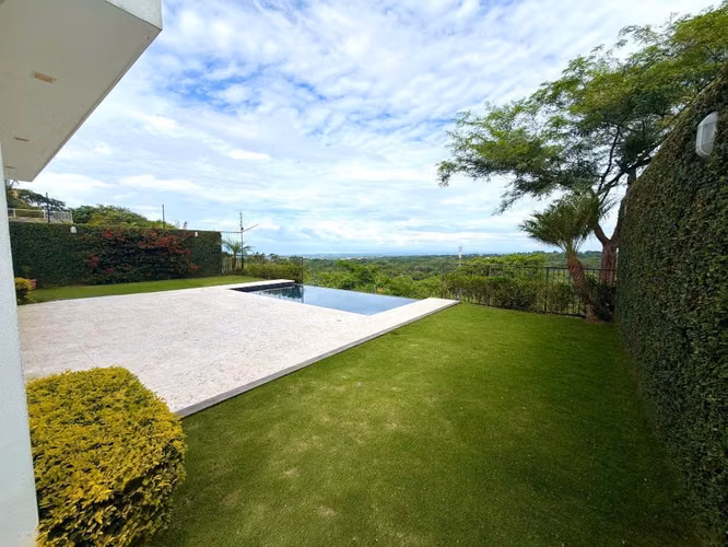 VILLA FONTANA SUR / U$470,000