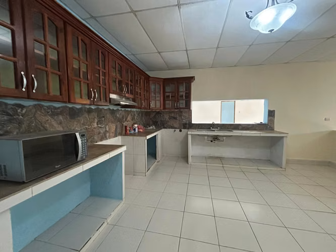 IM-Hermosa casa en venta en reparto Villa Hermosa, Diriamba