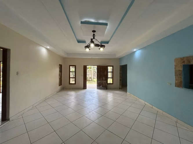 IM-Hermosa casa en venta en reparto Villa Hermosa, Diriamba