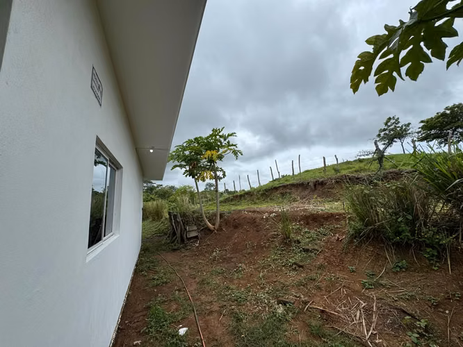 Hermosa Casa Nueva Cerca de Playas Maderas y Marsella