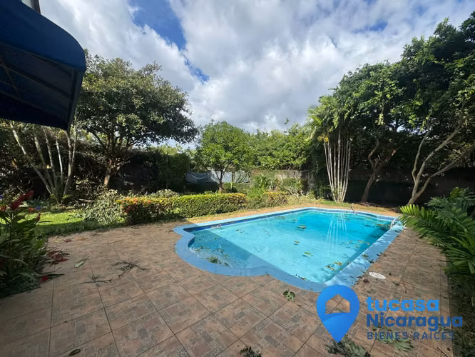 Rento Casa en Las Cumbres – Av. Jean Paul Genie | 5 Habitaciones + Piscina + Jardine - Imagen 12